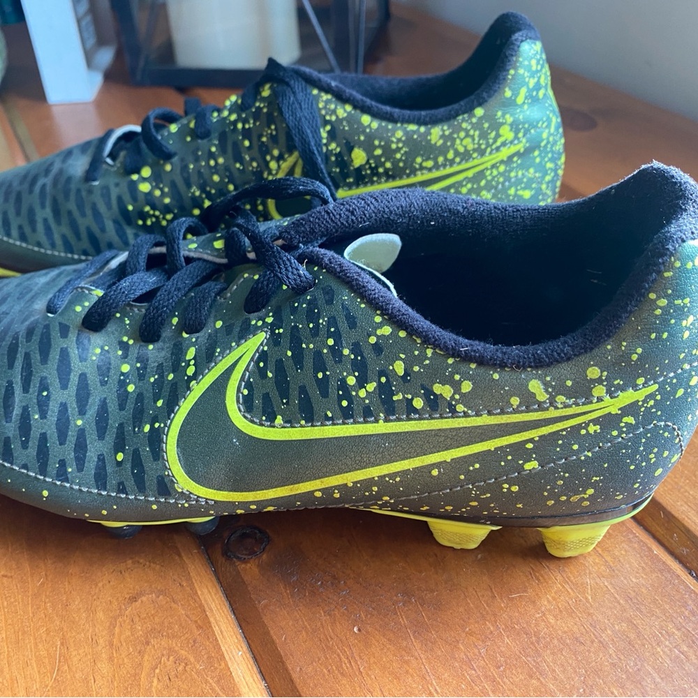 Nike Magista cleats
